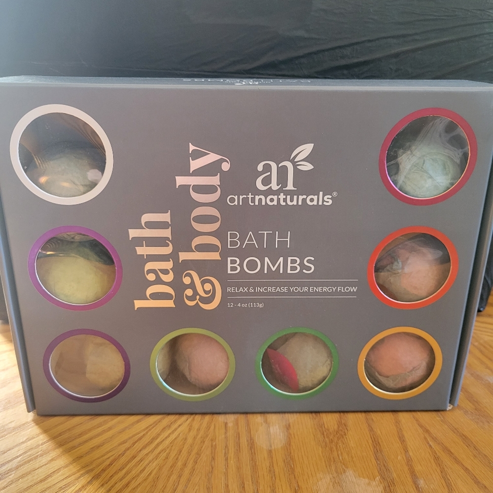 Bath and bofy bath bomb set